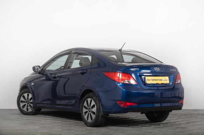 Hyundai Solaris I Рестайлинг с пробегом 2015 года, цена 1 069 000 рублей, 100200 км, седан, Автокод Объявления