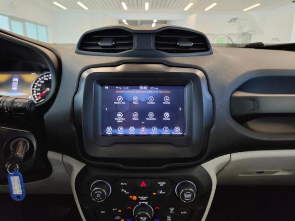 Jeep Renegade I с пробегом 2018 года, цена 1 845 000 рублей, 188900 км, внедорожник, Автокод Объявления