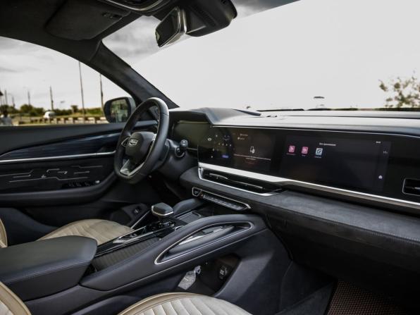 Geely Monjaro I с пробегом 2024 года, цена 4 098 000 рублей, 13055 км, внедорожник, Автокод Объявления