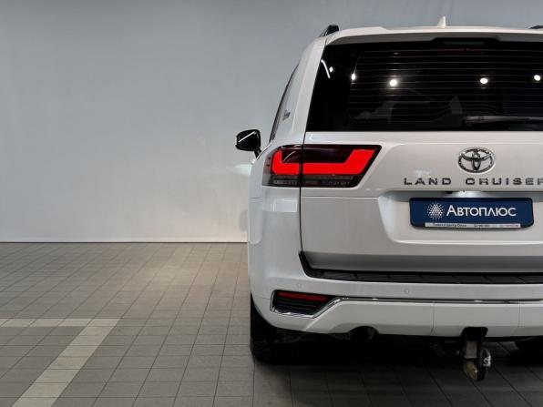 Toyota Land Cruiser 300 Series с пробегом 2021 года, цена 10 700 000 рублей, 99099 км, внедорожник, Автокод Объявления