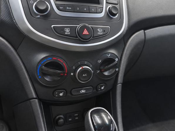 Hyundai Solaris I Рестайлинг с пробегом 2015 года, цена 1 079 000 рублей, 88907 км, седан, Автокод Объявления