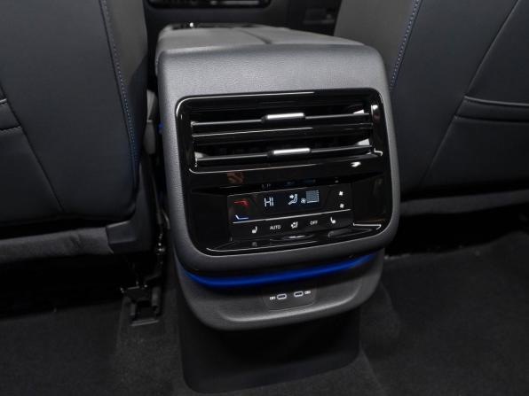 Volkswagen Teramont II (China Market) с пробегом 2026 года, цена 5 920 000 рублей, 17 км, внедорожник, Автокод Объявления