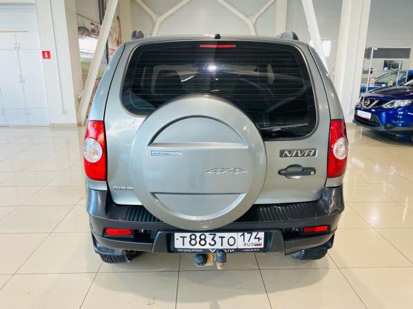 Chevrolet Niva I Рестайлинг с пробегом 2011 года, цена 450 000 рублей, 200200 км, внедорожник, Автокод Объявления