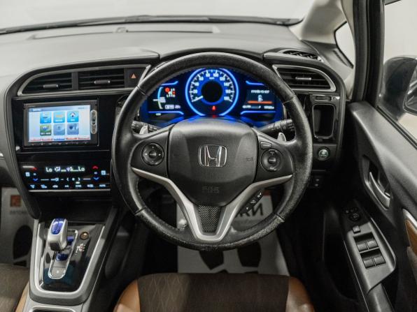 Honda Shuttle II с пробегом 2015 года, цена 1 300 000 рублей, 137000 км, универсал, Автокод Объявления