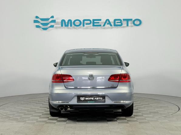 Volkswagen Passat B7 с пробегом 2011 года, цена 1 150 000 рублей, 269231 км, седан, Автокод Объявления