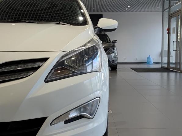 Hyundai Solaris I Рестайлинг с пробегом 2016 года, цена 797 000 рублей, 241198 км, седан, Автокод Объявления