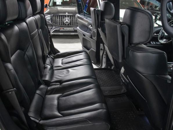 Lexus LX III Рестайлинг 2 с пробегом 2019 года, цена 9 350 000 рублей, 121101 км, внедорожник, Автокод Объявления