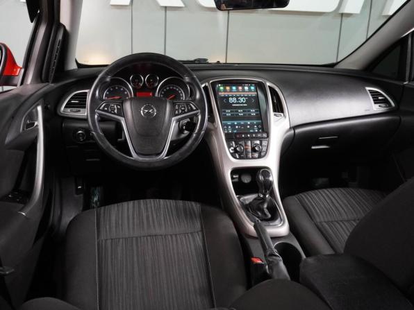 Opel Astra J с пробегом 2010 года, цена 599 000 рублей, 196357 км, хэтчбек, Автокод Объявления