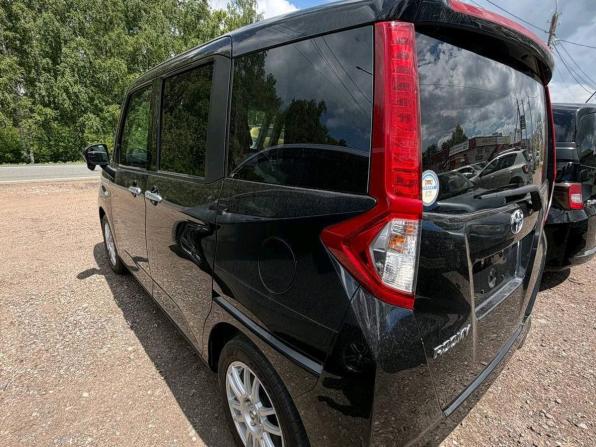Toyota Roomy I Рестайлинг с пробегом 2021 года, цена 1 100 000 рублей, 77776 км, микровэн, Автокод Объявления