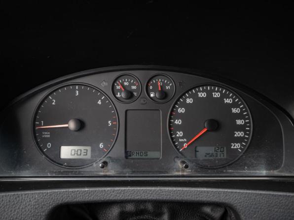 Volkswagen Caravelle T5 с пробегом 2005 года, цена 1 199 000 рублей, 256317 км, минивэн, Автокод Объявления