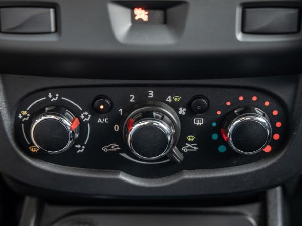 Renault Duster I Рестайлинг с пробегом 2020 года, цена 1 338 000 рублей, 139271 км, внедорожник, Автокод Объявления