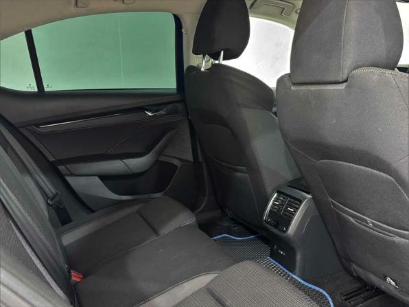 Skoda Octavia IV (A8) с пробегом 2021 года, цена 1 699 000 рублей, 160873 км, лифтбек, Автокод Объявления