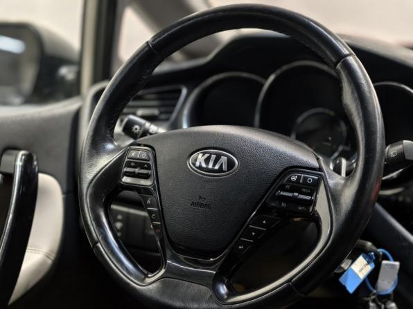 Kia Ceed II с пробегом 2013 года, цена 1 255 000 рублей, 35062 км, хэтчбек, Автокод Объявления