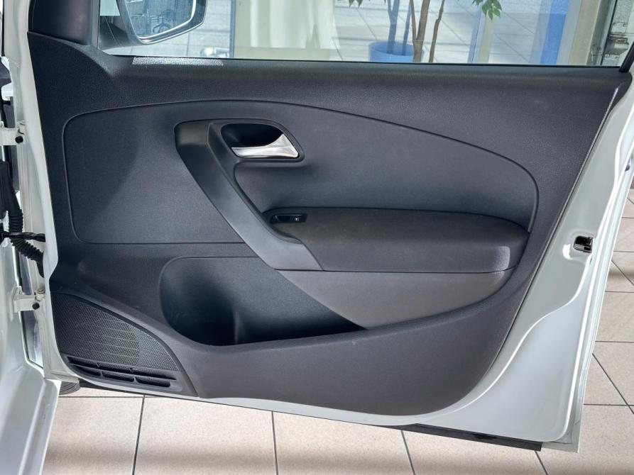 Volkswagen Polo V Рестайлинг Волгоград  - изображение 16