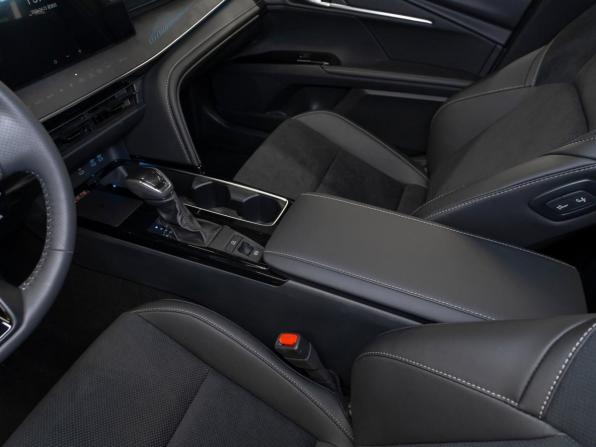 Toyota Camry IX (XV80) China Market с пробегом 2026 года, цена 4 500 000 рублей, 30 км, седан, Автокод Объявления