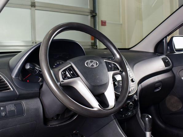Hyundai Solaris I с пробегом 2013 года, цена 869 995 рублей, 144698 км, седан, Автокод Объявления