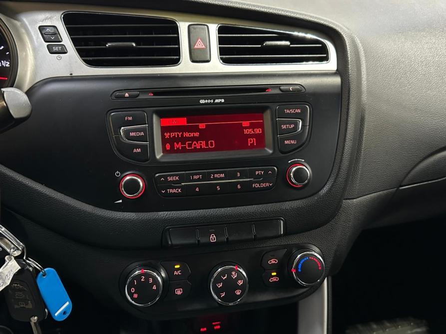 Kia Ceed II Санкт-Петербург  - изображение 15