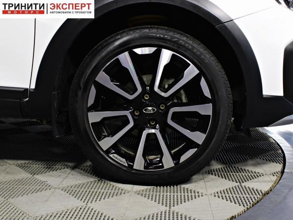Lada (ВАЗ) Vesta I Рестайлинг (NG) с пробегом 2024 года, цена 1 437 000 рублей, 38894 км, седан, Автокод Объявления