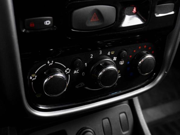 Renault Duster I с пробегом 2013 года, цена 989 000 рублей, 136226 км, внедорожник, Автокод Объявления