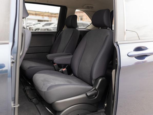 Honda Freed I с пробегом 2010 года, цена 940 000 рублей, 220879 км, компактвэн, Автокод Объявления