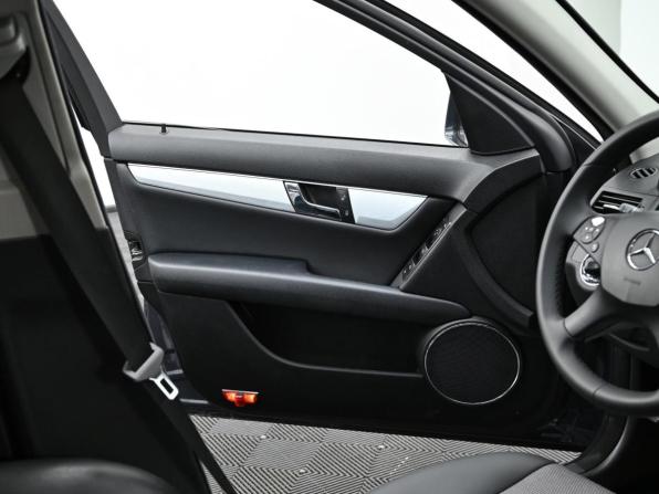 Mercedes-Benz C-Класс III (W204) с пробегом 2010 года, цена 899 000 рублей, 182000 км, универсал, Автокод Объявления