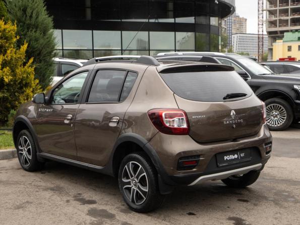 Renault Sandero II Рестайлинг с пробегом 2019 года, цена 1 028 000 рублей, 123395 км, хэтчбек, Автокод Объявления