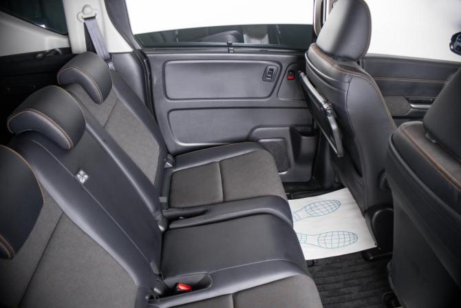 Honda Freed II Рестайлинг с пробегом 2022 года, цена 2 699 000 рублей, 40526 км, компактвэн, Автокод Объявления