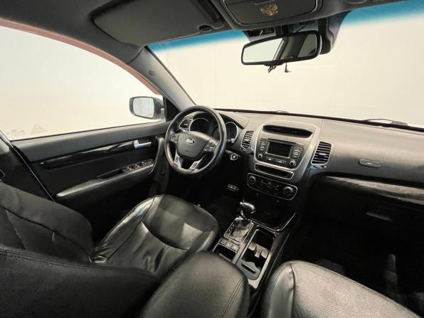 Kia Sorento II Рестайлинг с пробегом 2014 года, цена 1 750 000 рублей, 256924 км, внедорожник, Автокод Объявления