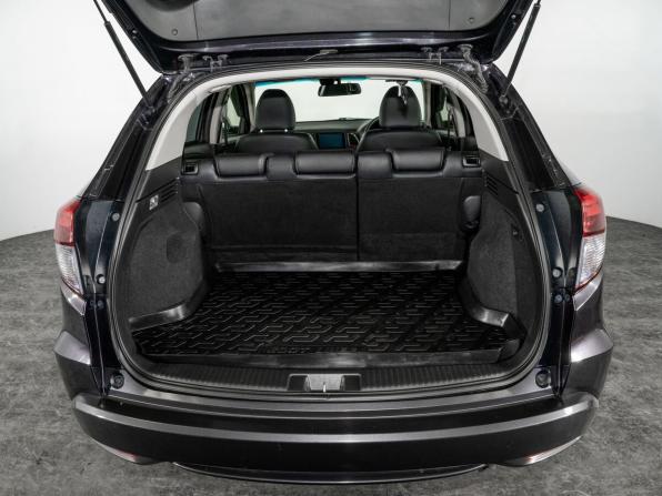 Honda Vezel I с пробегом 2014 года, цена 1 495 000 рублей, 135982 км, внедорожник, Автокод Объявления