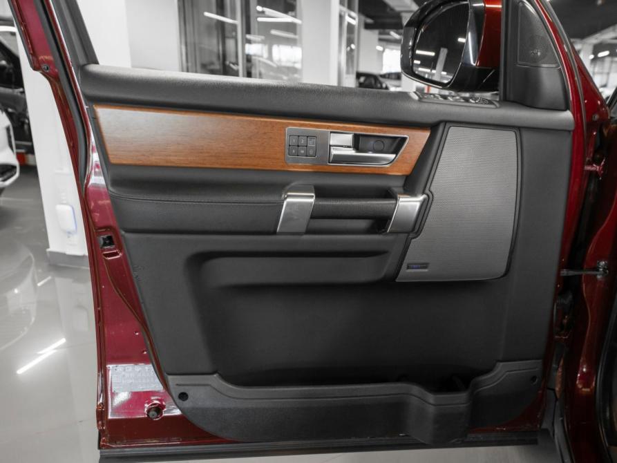Land Rover Discovery IV Рестайлинг Москва  - изображение 15