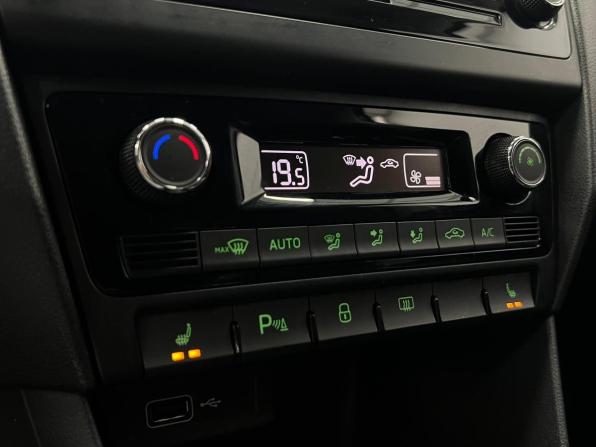 Skoda Rapid I Рестайлинг с пробегом 2019 года, цена 1 590 000 рублей, 129259 км, лифтбек, Автокод Объявления