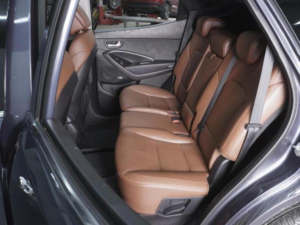 Hyundai Santa Fe III с пробегом 2013 года, цена 2 139 000 рублей, 151374 км, внедорожник, Автокод Объявления
