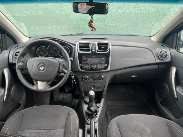 Renault Logan II с пробегом 2017 года, цена 610 000 рублей, 156276 км, седан, Автокод Объявления