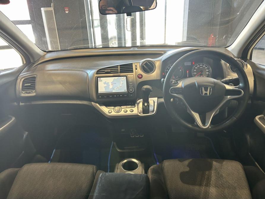 Honda Stream II Рестайлинг Новокузнецк  - изображение 13