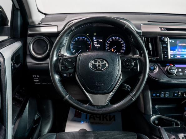 Toyota RAV4 IV (XA40) Рестайлинг с пробегом 2018 года, цена 2 275 000 рублей, 185882 км, внедорожник, Автокод Объявления