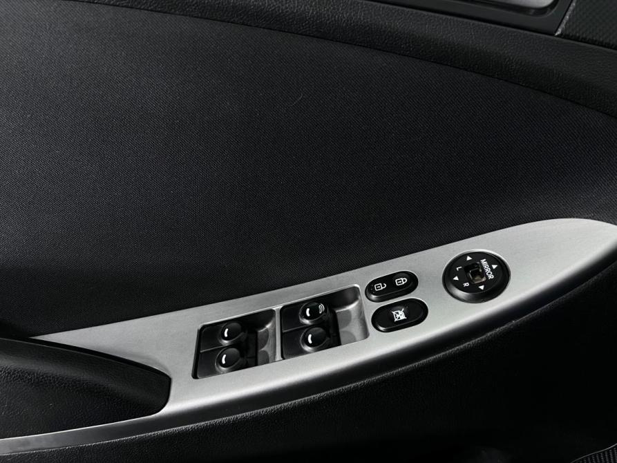 Hyundai Solaris I Рестайлинг Ростов-на-Дону  - изображение 14