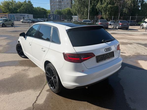 Audi A3 III (8V) с пробегом 2015 года, цена 1 289 900 рублей, 129968 км, хэтчбек, Автокод Объявления