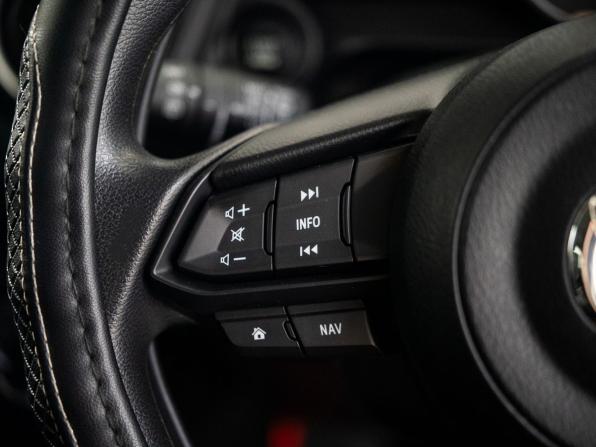 Mazda Demio IV (DJ) с пробегом 2018 года, цена 1 140 000 рублей, 76000 км, хэтчбек, Автокод Объявления