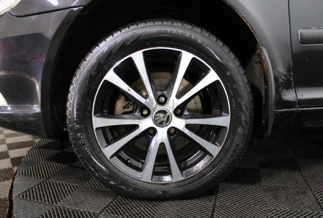 Skoda Octavia II (A5) Рестайлинг с пробегом 2012 года, цена 710 000 рублей, 206893 км, лифтбек, Автокод Объявления