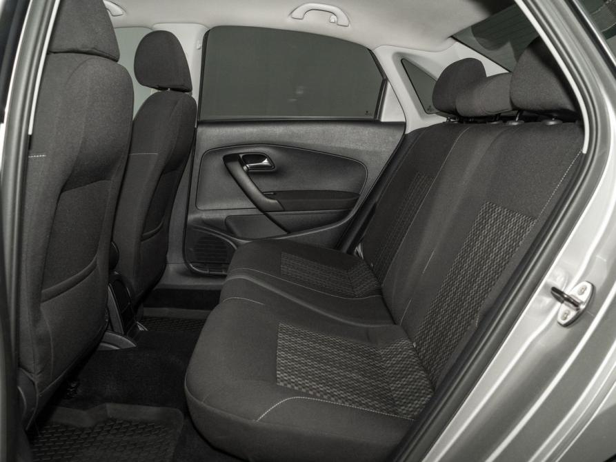 Volkswagen Polo V Рестайлинг Иркутск  - изображение 7