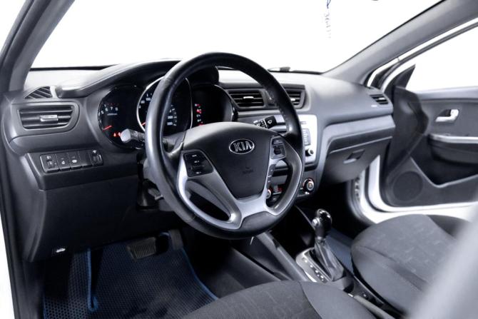 Kia Rio III Рестайлинг с пробегом 2015 года, цена 1 200 000 рублей, 111900 км, седан, Автокод Объявления