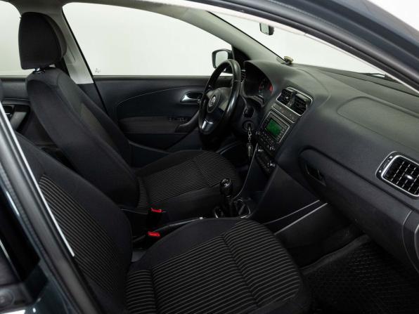 Volkswagen Polo V с пробегом 2013 года, цена 598 000 рублей, 272079 км, седан, Автокод Объявления