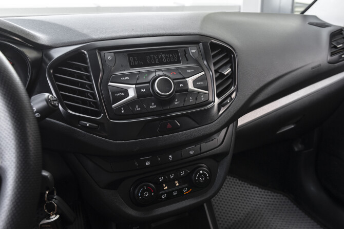 Lada (ВАЗ) Vesta I с пробегом 2018 года, цена 980 000 рублей, 160000 км, универсал, Автокод Объявления