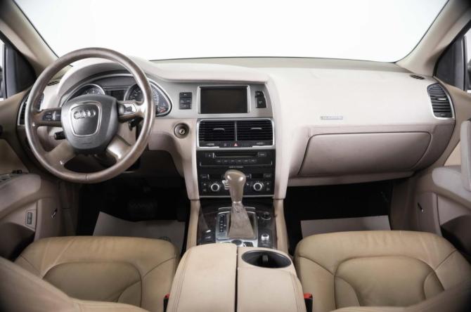 Audi Q7 I (4L) с пробегом 2006 года, цена 1 399 000 рублей, 195654 км, внедорожник, Автокод Объявления