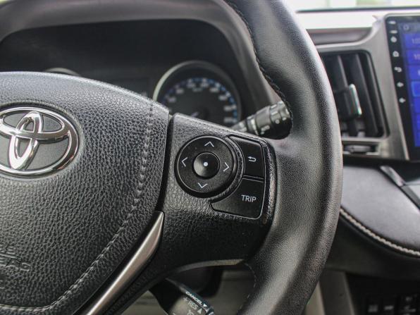 Toyota RAV4 IV (XA40) Рестайлинг с пробегом 2016 года, цена 1 720 100 рублей, 230000 км, внедорожник, Автокод Объявления