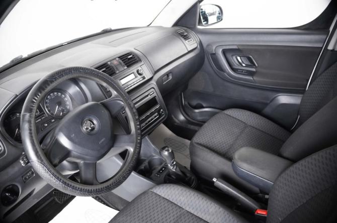 Skoda Roomster I Рестайлинг с пробегом 2013 года, цена 829 000 рублей, 168000 км, компактвэн, Автокод Объявления