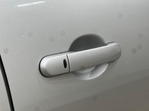 Nissan Tiida I с пробегом 2008 года, цена 730 000 рублей, 151000 км, хэтчбек, Автокод Объявления