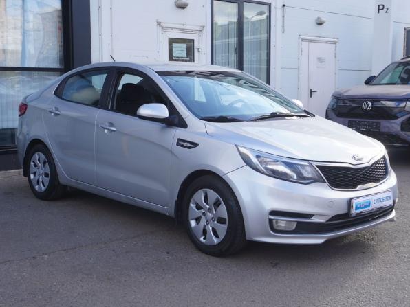 Kia Rio III Рестайлинг с пробегом 2016 года, цена 920 000 рублей, 129807 км, седан, Автокод Объявления