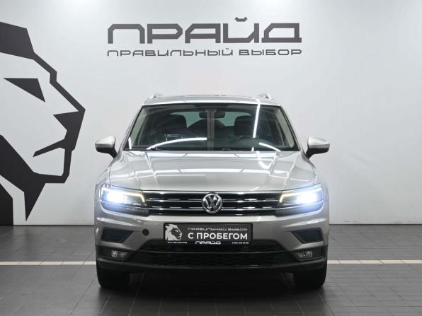 Volkswagen Tiguan II с пробегом 2018 года, цена 2 387 900 рублей, 176828 км, внедорожник, Автокод Объявления