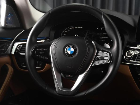 BMW 5 серии VII (G30/G31/G38) Рестайлинг с пробегом 2021 года, цена 4 510 000 рублей, 107817 км, седан, Автокод Объявления
